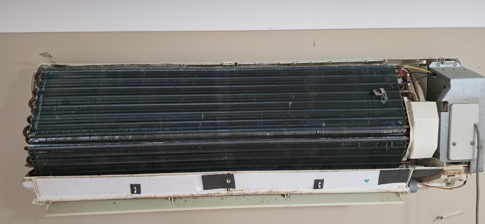 Dirty split system coil before a deep clean